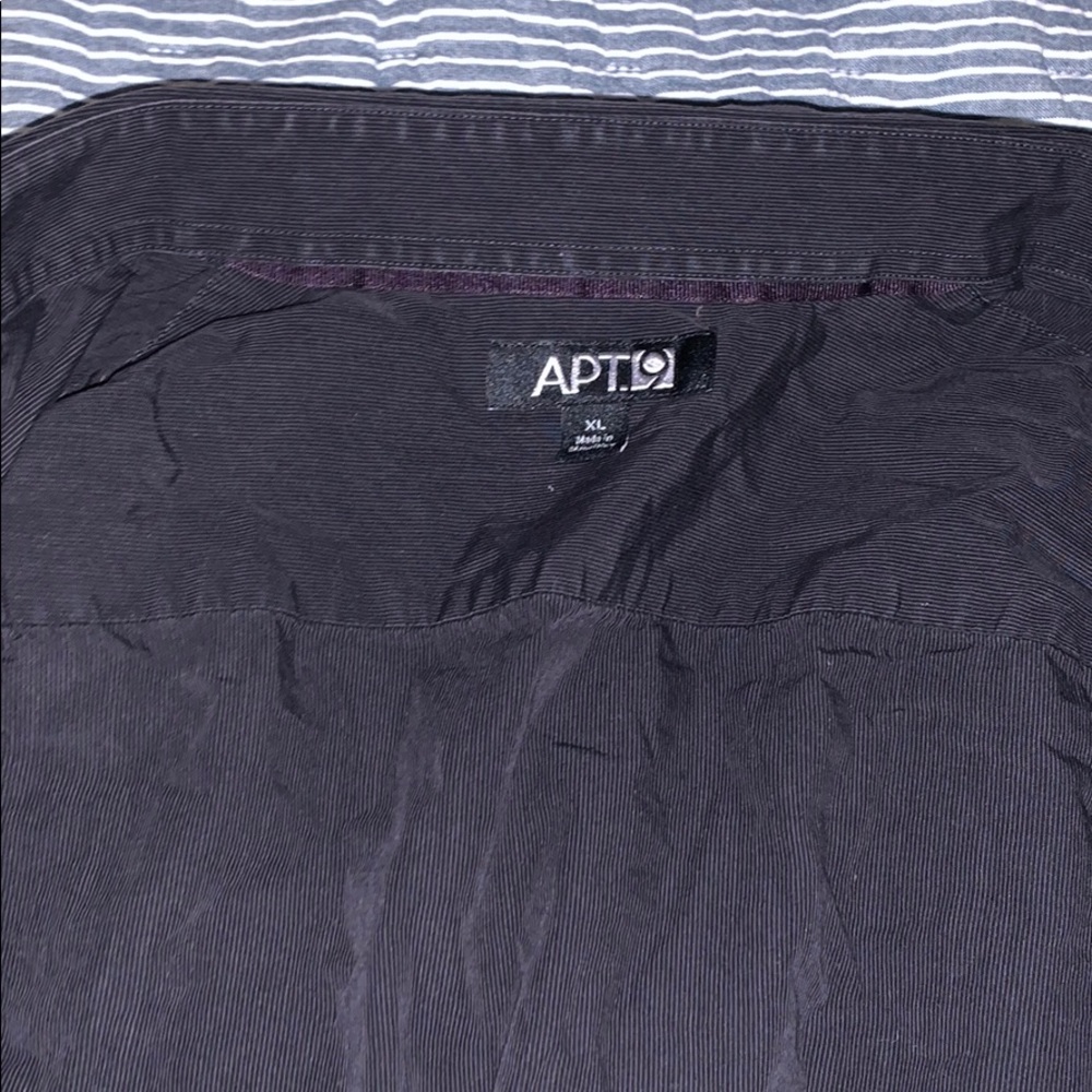 Apt 9 button down - Picture 2 of 3